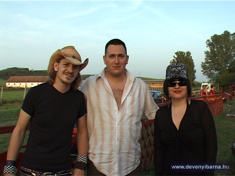 Tam�ssal �s Eszterrel